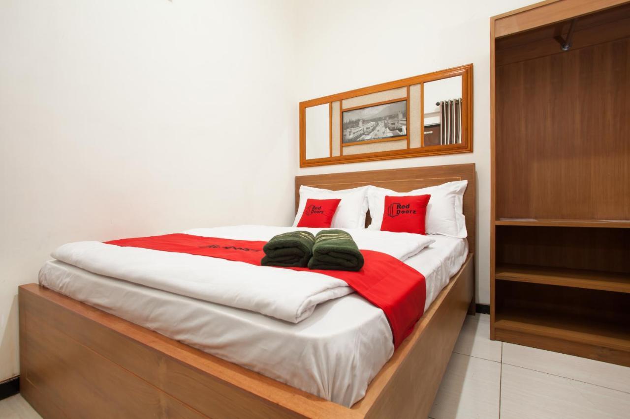 Reddoorz Syariah Near Singha Merjosari Park 玛琅 外观 照片