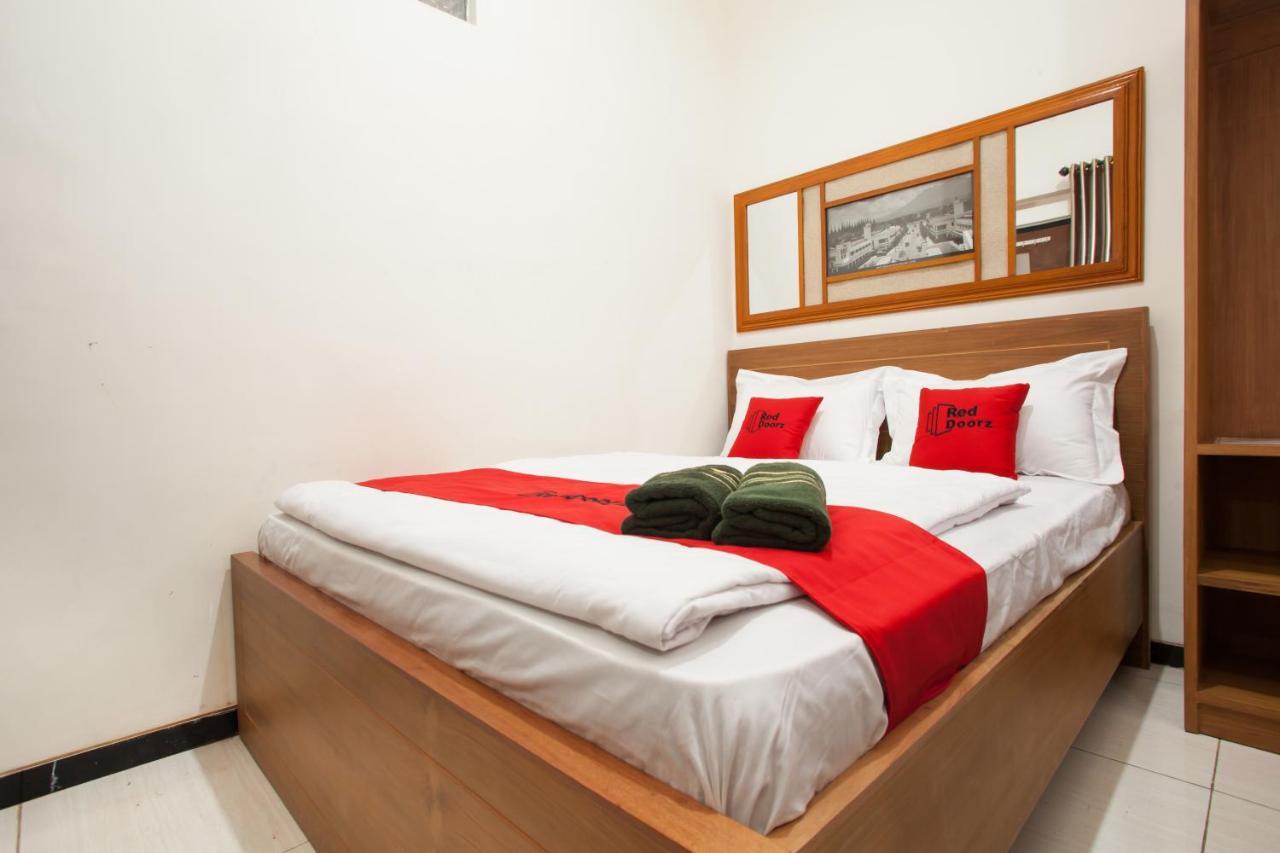 Reddoorz Syariah Near Singha Merjosari Park 玛琅 外观 照片