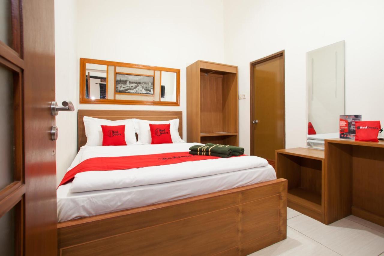 Reddoorz Syariah Near Singha Merjosari Park 玛琅 外观 照片